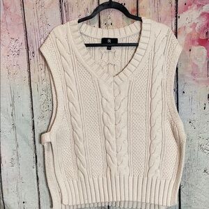 Banana Republic Women's Ivory Cable Knit Sweater Vest M
